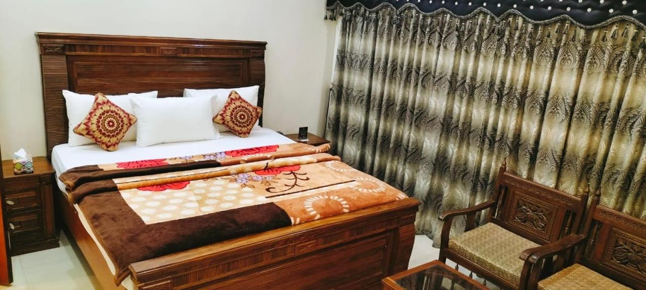 New Royal Residency Pechs Otel Karaçi Dış mekan fotoğraf